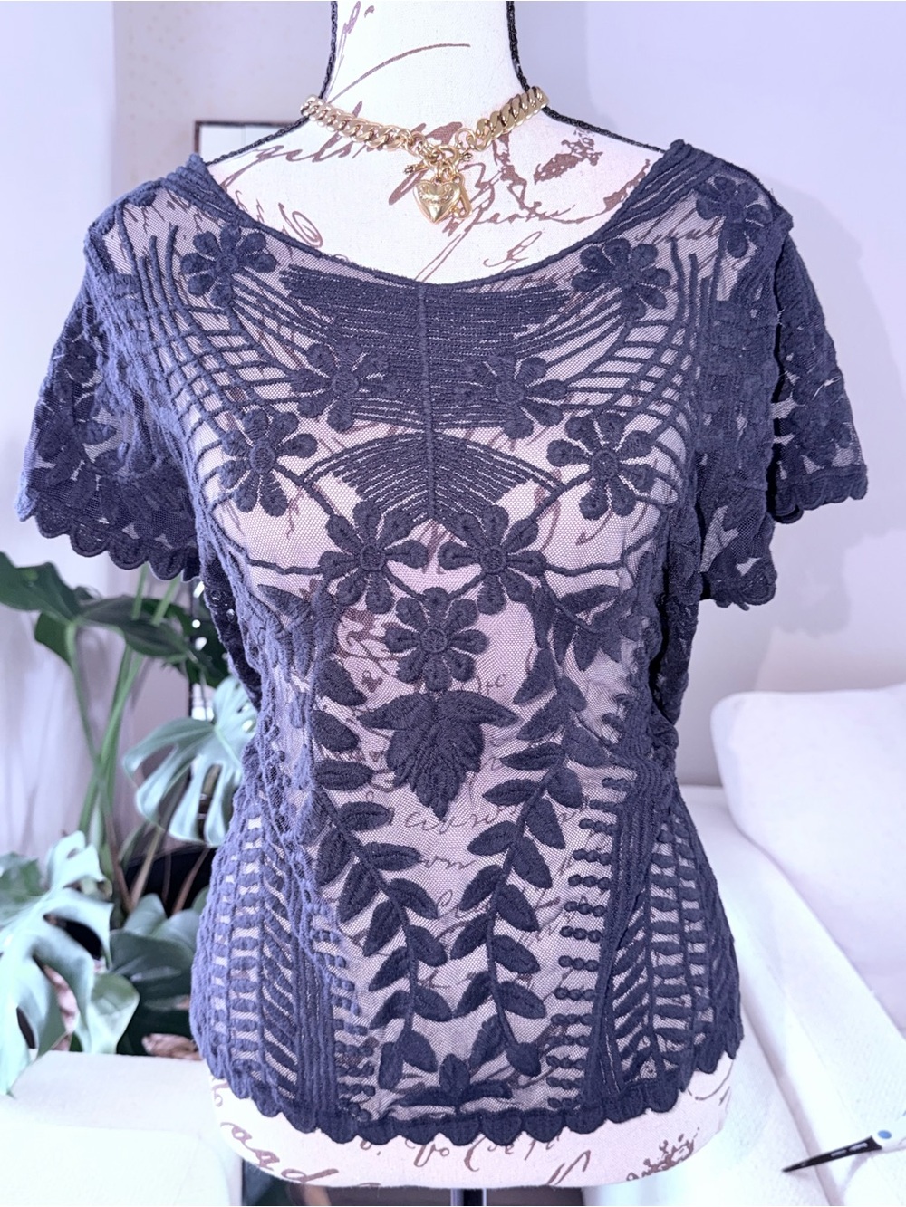 Express Black Floral Lace Short-Sleeve Blouse